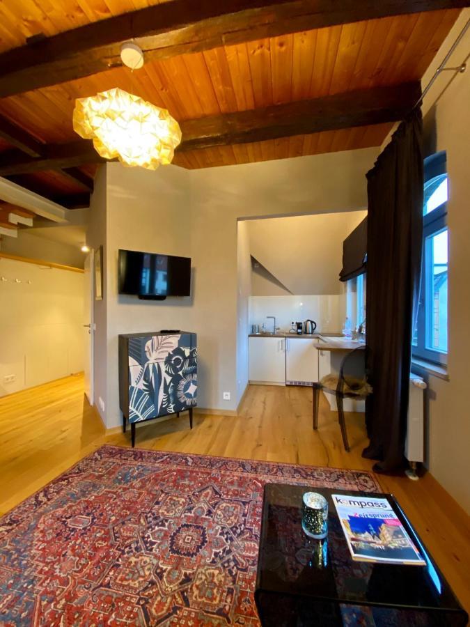 Apartmenthaus Am Dom Maisonette Mit Parkplatz Цвикау Екстериор снимка
